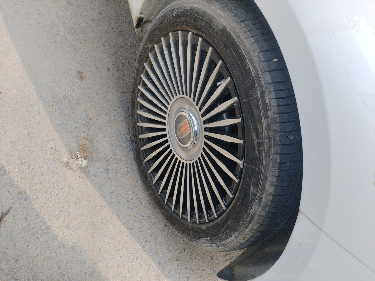 Hongqi H9 2024 2.0T Qichang Private Enjoyment Luxury Edition — снимка 8