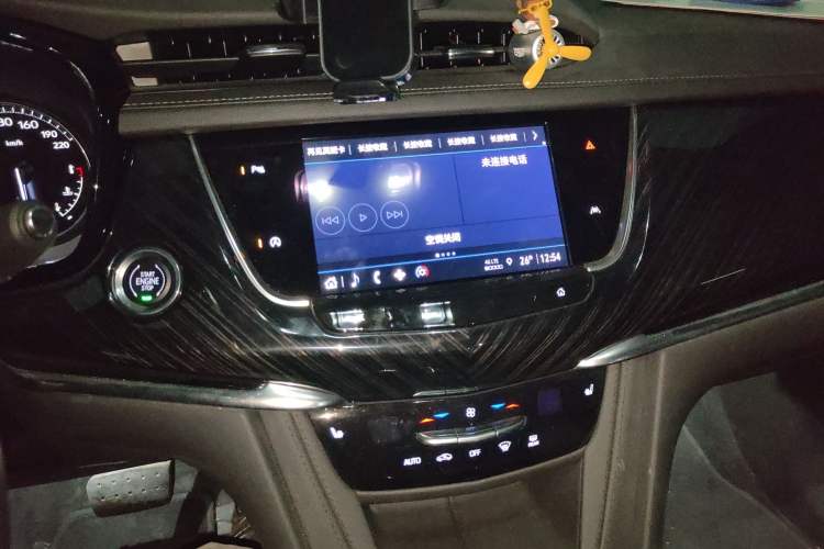 Used Cadillac XT6 2022 2.0T Six-Seater Two-Wheel-Drive Luxury Version
