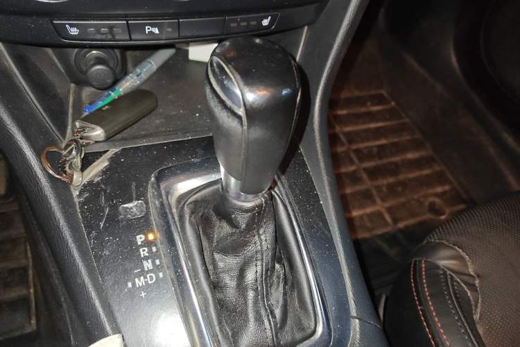 Used Mazda Atenza 2014 2.0L Blue Sky Deluxe Edition