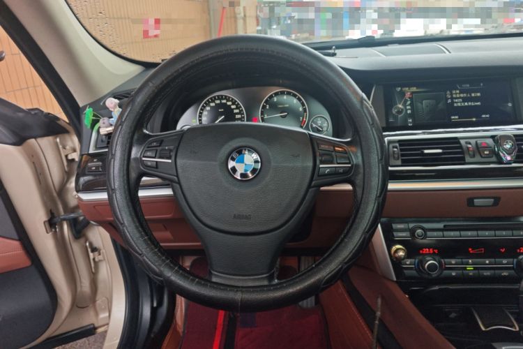 Used BMW 5 Series GT 2014 528i Leading Model Steering Wheel