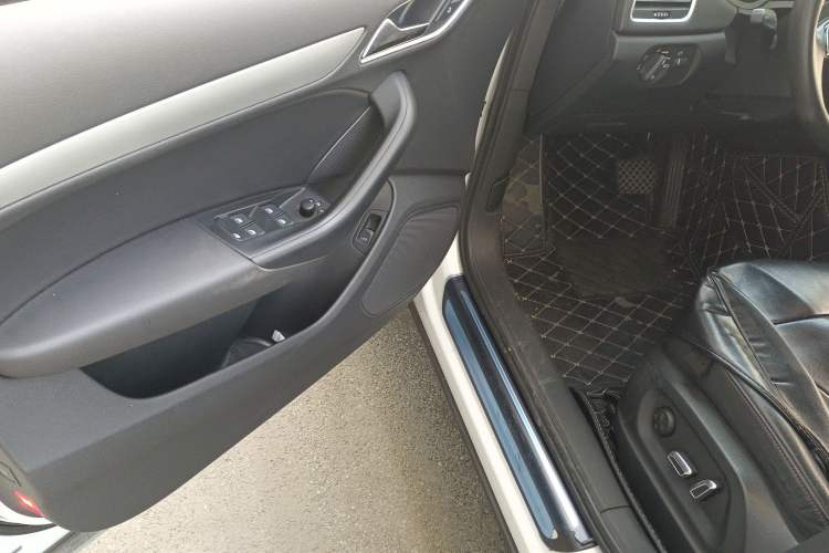 Used Audi Q3 2017 30 TFSI Standard Model
