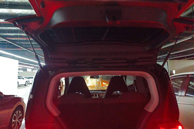 Used Chery QQ Ice Cream 2022 170km Sundae Phosphate Lithium-Ion