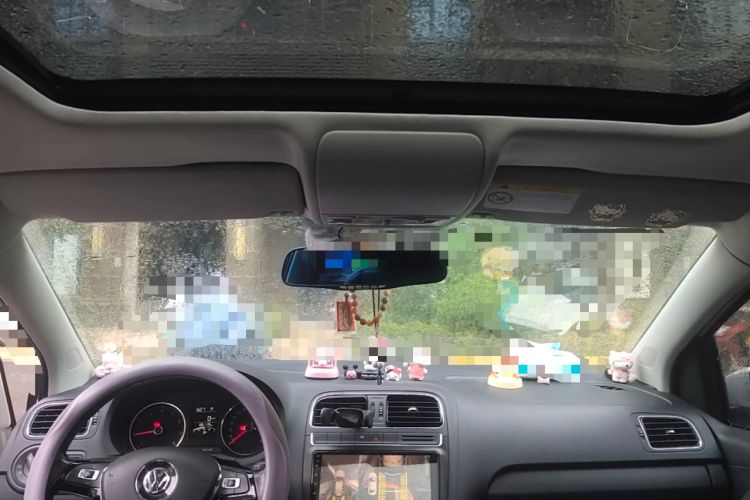 Used Volkswagen Polo 2016 1.6L Automatic Comfort Model Headliner