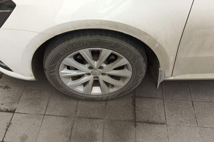 Used Volkswagen Lavida 2017 1.6L Automatic Comfort Edition