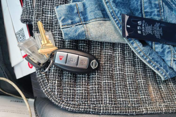 Used Nissan Tiida 2011 1.6L CVT Smart Version
