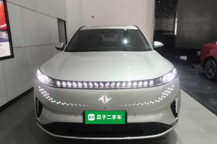 Used Dongfeng eπ eπ008 2024 210Max Range-Extended Version 6 Seats Front