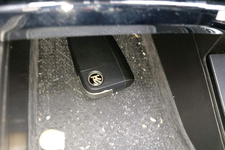 Used Skoda Kodiaq 2018 Facelifted TSI330 5-Seater Two-Wheel-Drive Luxury Enjoyment Edition Vehicle Key