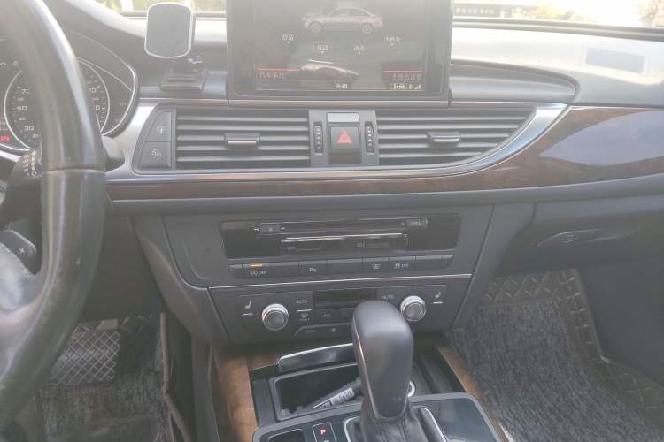 Used Audi A6L 2014 30 FSI Comfort Model Audio And AC Panel