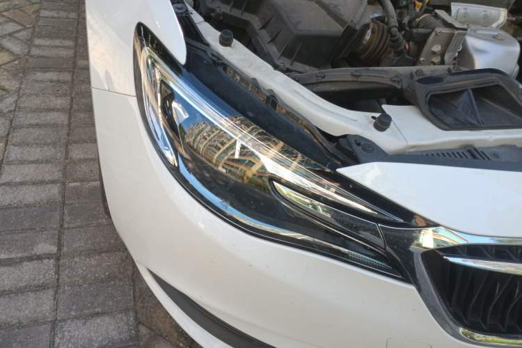 Used Buick Excelle GX 2019 18T Automatic Connected Elite Model China VI Standard