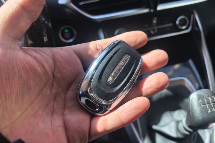 Used SAIC MAXUS G50 2023 1.5T Manual Comfort B Trim