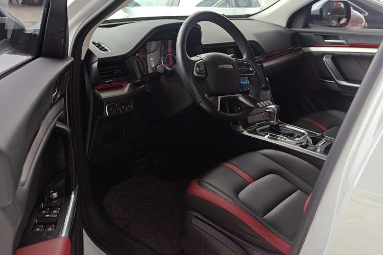 Used Haval H4 2019 Red-Label 1.5 GDIT DCT Luxury Smart Connectivity Model
