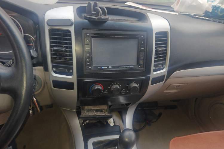 Used Huanghai Challenger SUV 2010 2.0L Two-Wheel Drive DD6490P