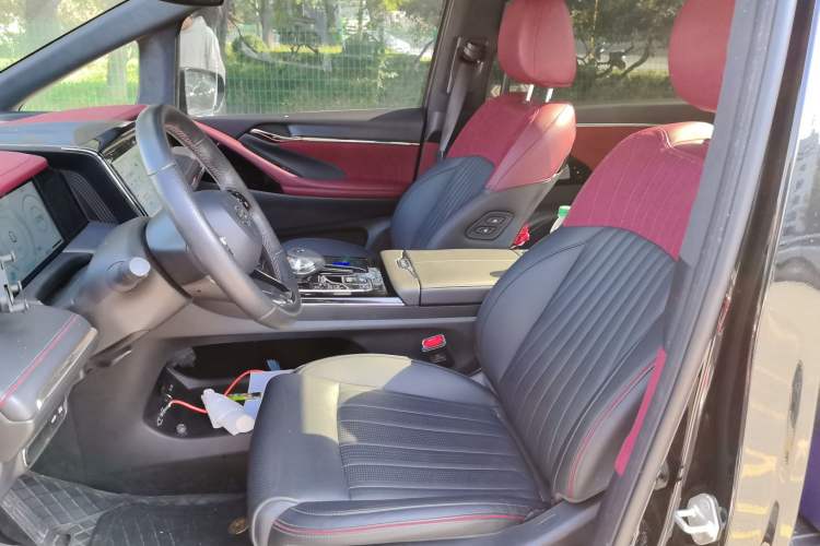 Used GAC Trumpchi M8 2023 Zongshi Series Dual-Motor Supreme Edition Left Front Seat