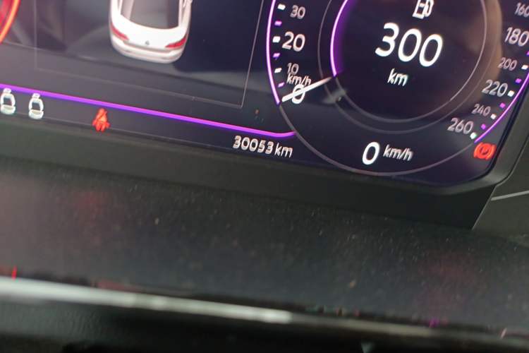 Used Volkswagen FAW-Volkswagen CC 2021 380TSI Striking Edition Odometer Close Up