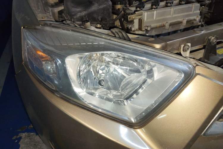 Used FAW Xiali N7 2015 1.3L Automatic Luxury Model Right Front Headlight