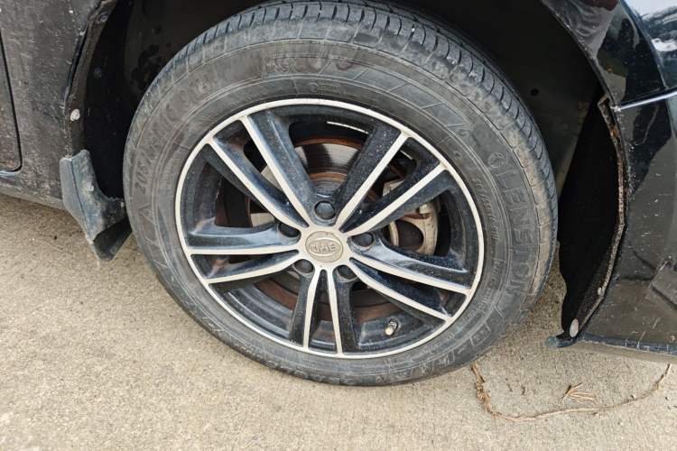 Used BYD Surui 2015 1.5L Manual Luxury Model
