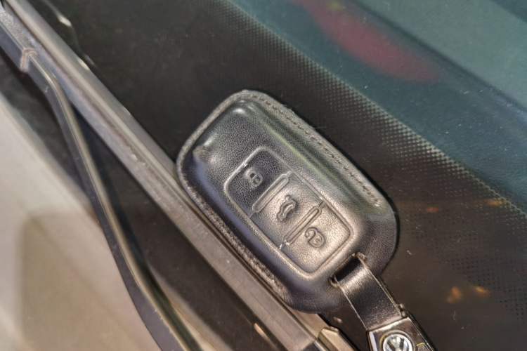 Used Volkswagen Lavida 2017 1.6L Automatic Comfort Edition
