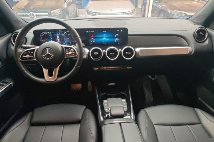 Used Mercedes-Benz GLB 2023 Refresh GLB 200 Fashion Edition