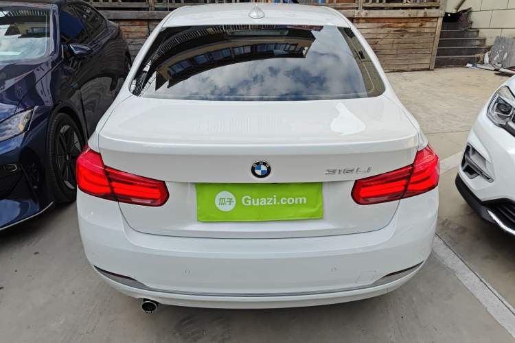 Used BMW 3 Series 2016 316Li Fashion Model
