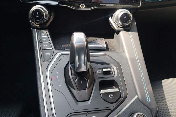 Used Lynk & Co 05 2022 2.0T Two-Wheel Drive Shine Halo