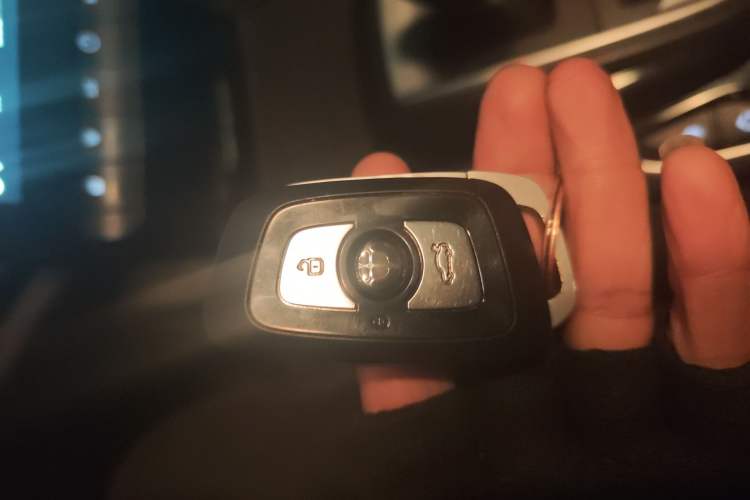 Used Brilliance V7 2018 280T DCT Luxury Model 5 Seats
