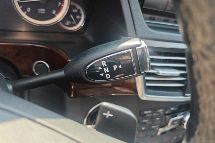 Used Mercedes-Benz E-Class 2013 E 300 L Elegant Model
