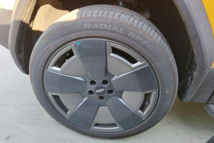 Used Chery Fulwin X3L 2025 Model 205 All-Wheel Drive High-Energy Edition
