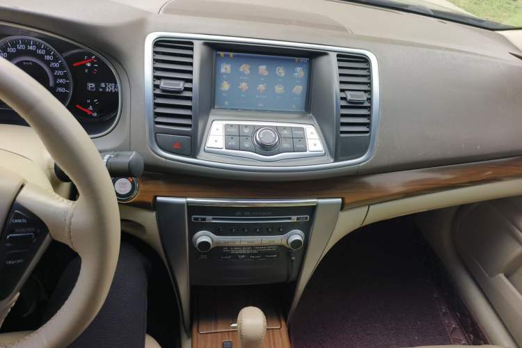 Used Nissan Teana 2011 2.5L XL Advanced Edition Audio And AC Panel