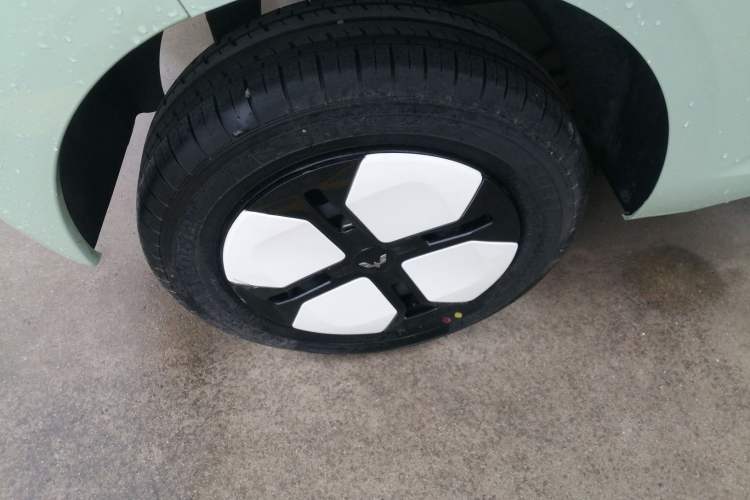 Used Wuling Hongguang MINIEV 2024 3rd Generation 215km Advanced Version