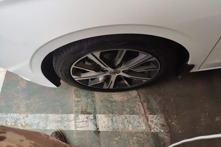 Used Geely Auto Emgrand 2022 4th Generation 1.5L CVT Luxury Model
