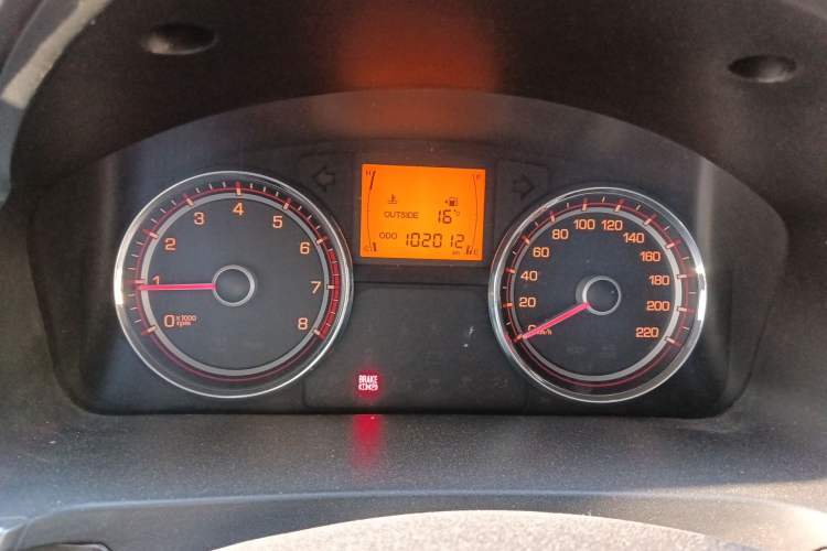 Used SsangYong Korando 2015 2.0L Two-Wheel Drive Manual ZhiZhen Edition Instrument Cluster