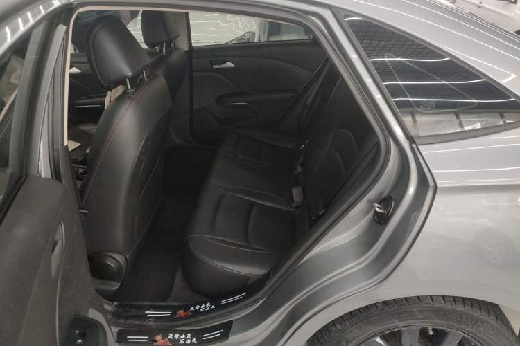 Used Chevrolet Monza 2020 Light Hybrid Redline 320T Dual-Clutch Joyful Edition
