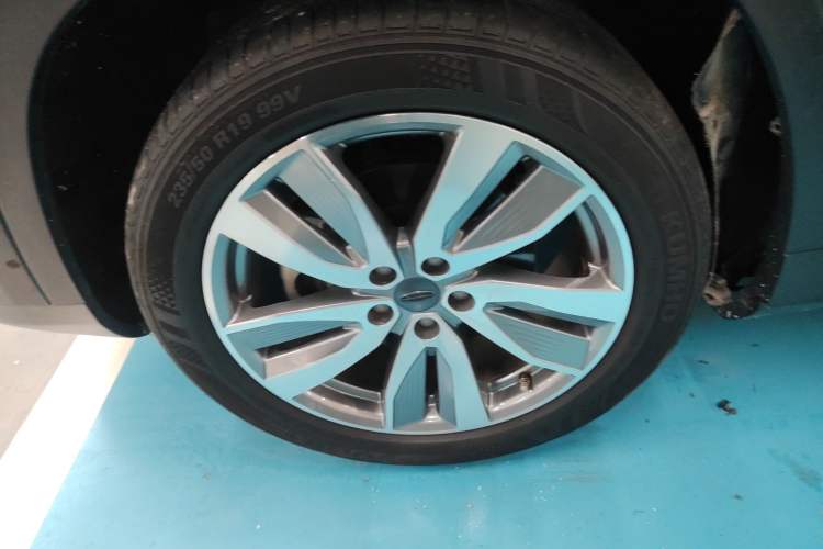 Used Geely Auto Haoyue 2022 1.8TD Automatic Prestige 7-Seater
