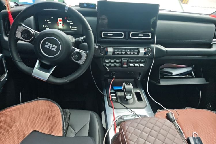 Used 212 T01 2024 2.0T Mechanic