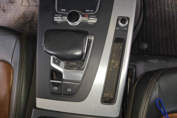 Used Audi Q5L 2020 40 TFSI Prestige Fashion Edition Gear Lever