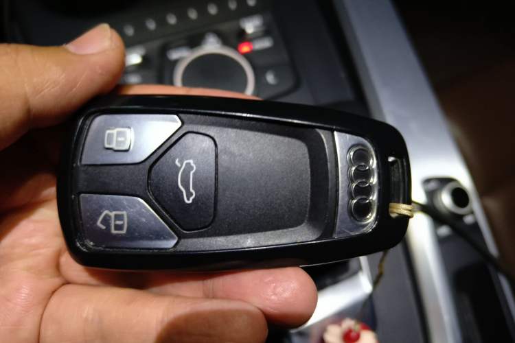 Used Audi A4L 2018 30th Anniversary Edition 45 TFSI quattro Individual Sport Edition
