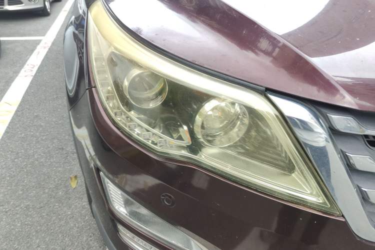 Used Baojun 560 2016 1.8L iAMT Luxury Model Right Front Headlight