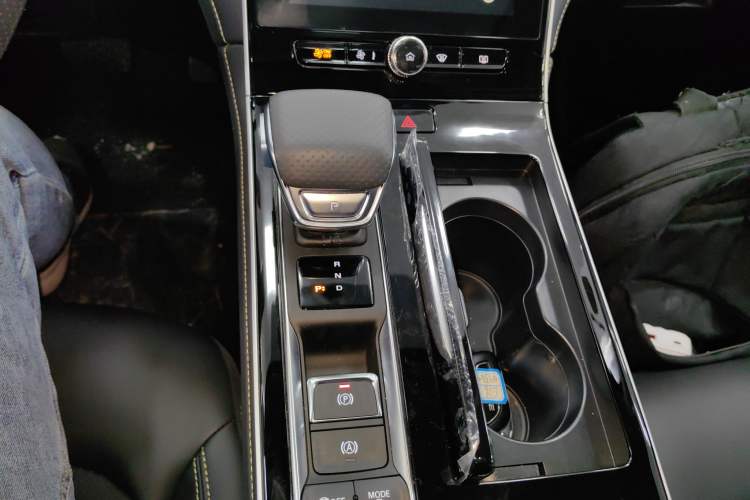 Used Roewe i6 MAX New Energy 2023 EV 420 Skyroof Special Edition
