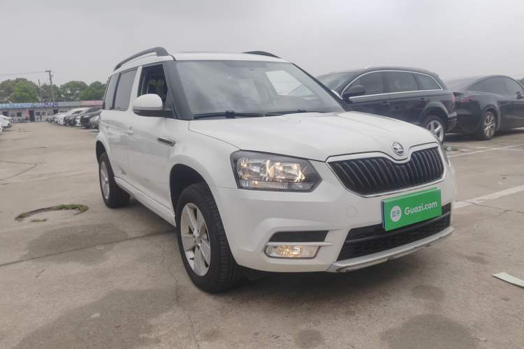 Used Skoda Yeti 2017 TSI280 DSG Advanced Edition Front Right 45 Deg