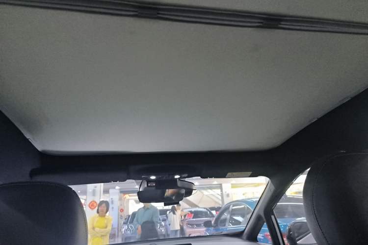 Used AION Y 2022 70 Tech Edition Lithium Iron Phosphate