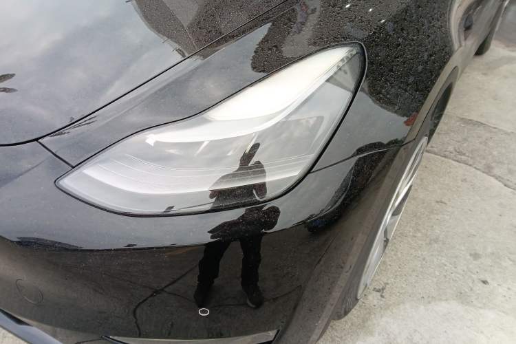 Used Tesla Model Y 2021 Standard Range Rear-Wheel Drive Version Left Front Headlight