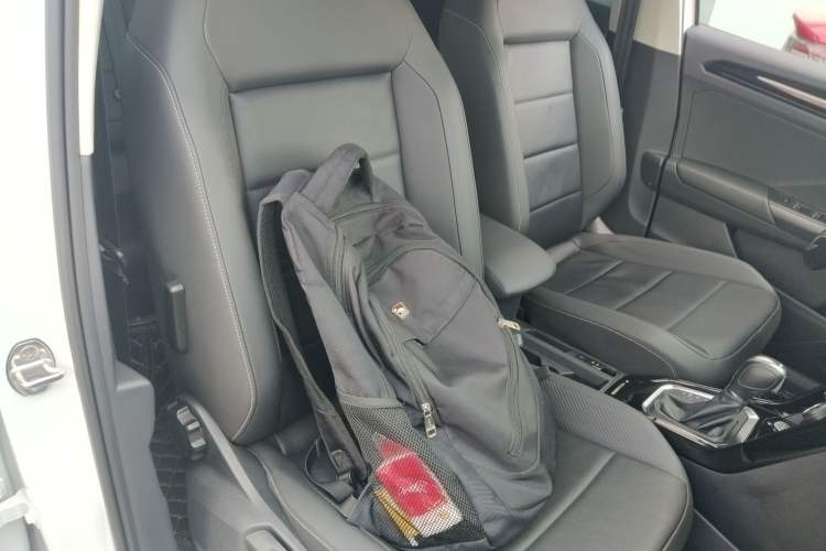 Used Volkswagen T-ROC 2018 280TSI DSG Two-Wheel-Drive Comfort Version China V Standard Right Front Seat