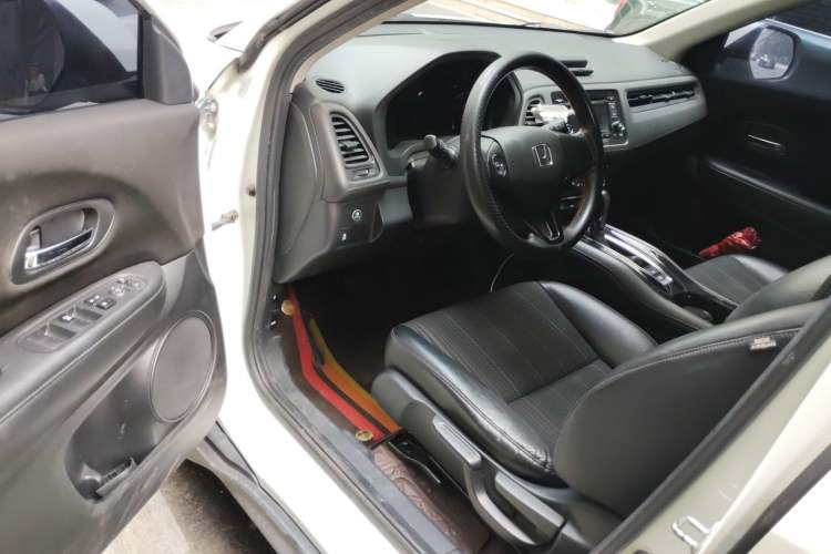 Used Honda Vezel 2017 1.8L CVT Front-Wheel Drive Pioneer Edition