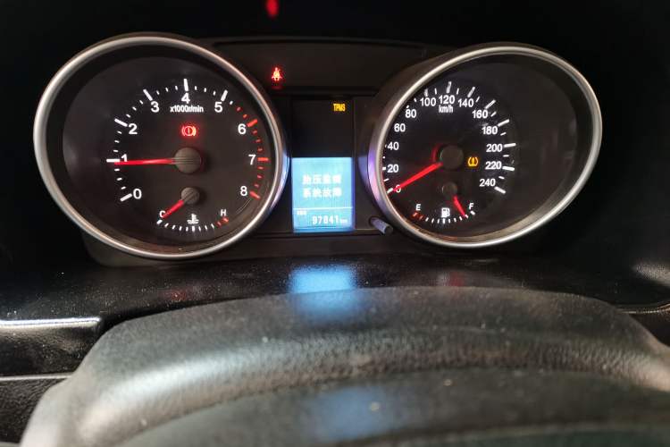 Used Haval H6 2014 Upgraded Model 1.5T Manual Two-Wheel Drive Elite Version