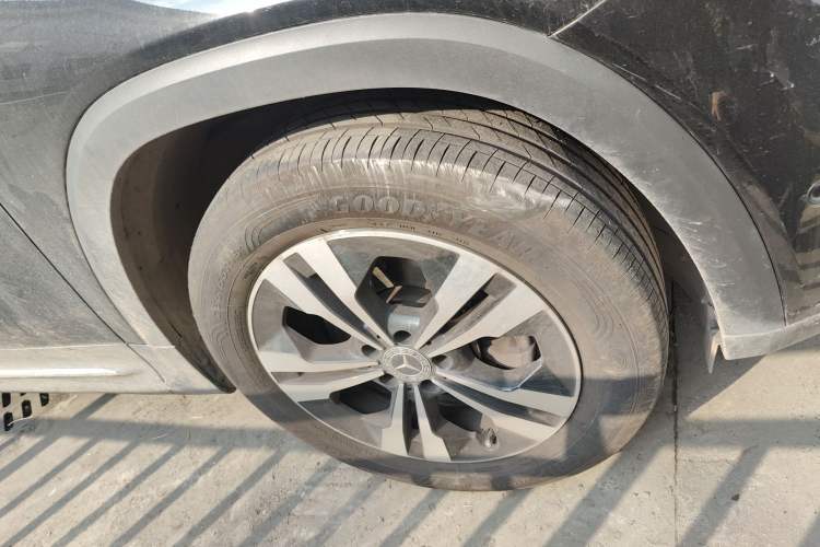 Used Mercedes-Benz GLB 2023 Refreshed GLB 200 Dynamic Edition Right Front Wheel Hub