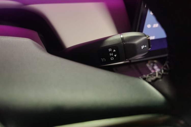 Used Mazda EZ-60 2025 Model Range-Extended 200 Max