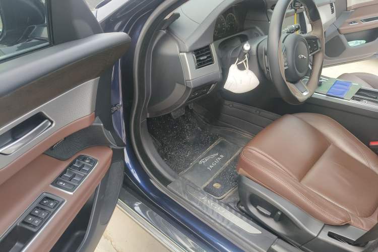 Used Jaguar XFL 2018 XFL 2.0T 250 PS Luxury Edition
