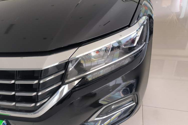 Used Volkswagen Passat 2019 330TSI Elite Edition China VI Left Front Headlight
