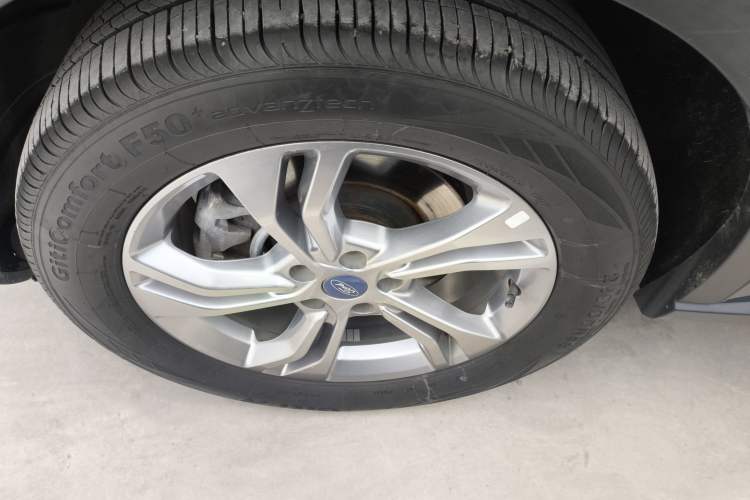 Used Ford Equator Sport 2022 EcoBoost 170 Platinum Edition Left Front Wheel Hub