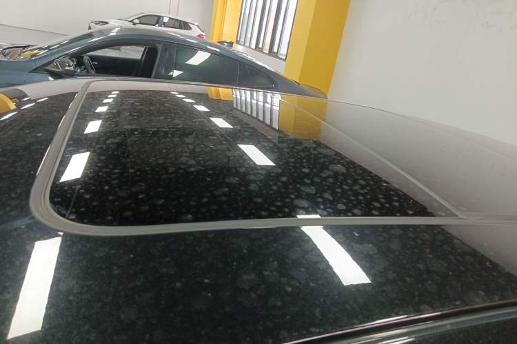 Used Lynk & Co 07 2024 EM-P 126 Long-Range Halo Roof